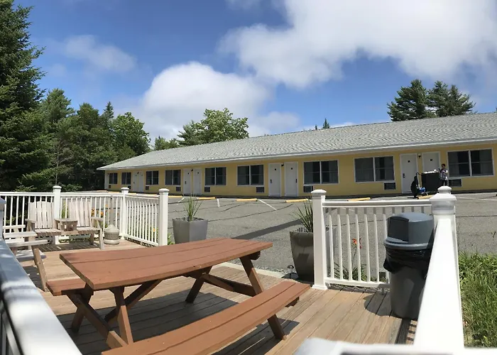 High Seas Motel